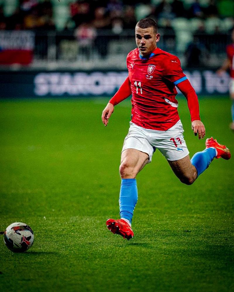 580788325 1165316302374929 3219774774948963432 N